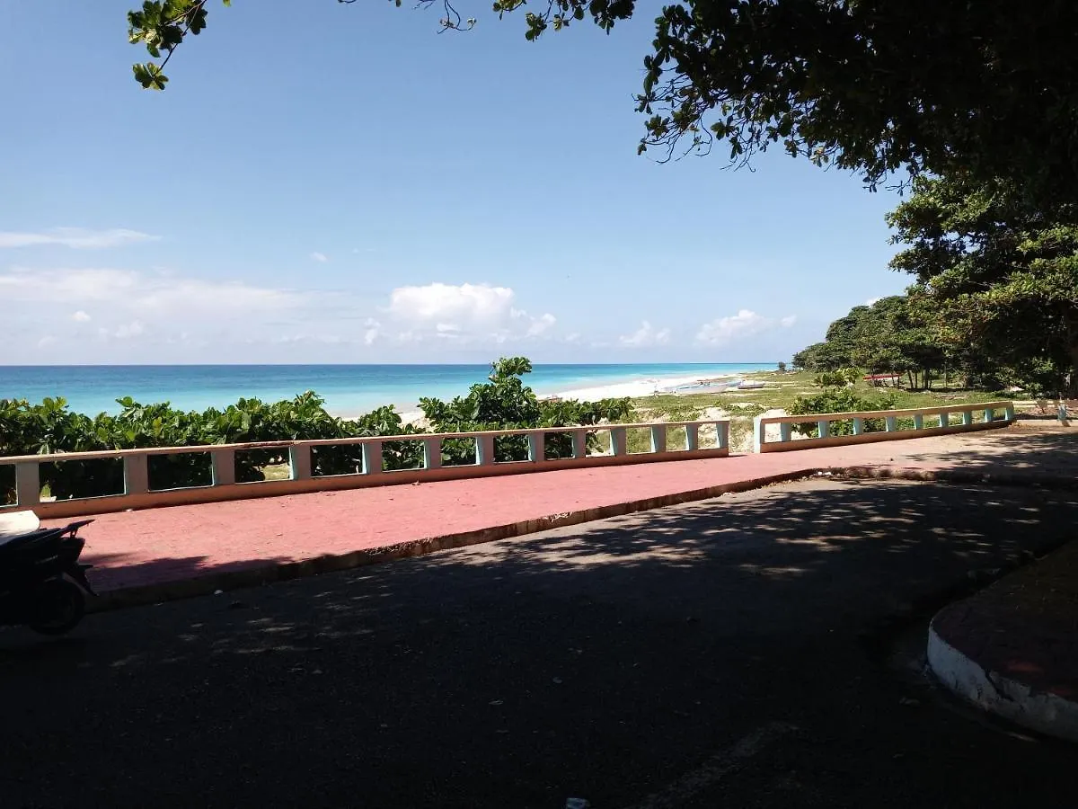 Beachfront Apartment, Quiet 4 Beds, 1 Bath, Ac, Wi-Fi, Hot Water, In Paraiso Near Los Patos