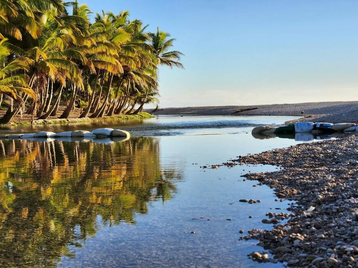 Beachfront Apartment, Quiet 4 Beds, 1 Bath, Ac, Wi-Fi, Hot Water, In Paraiso Near Los Patos Apartamento Paraíso